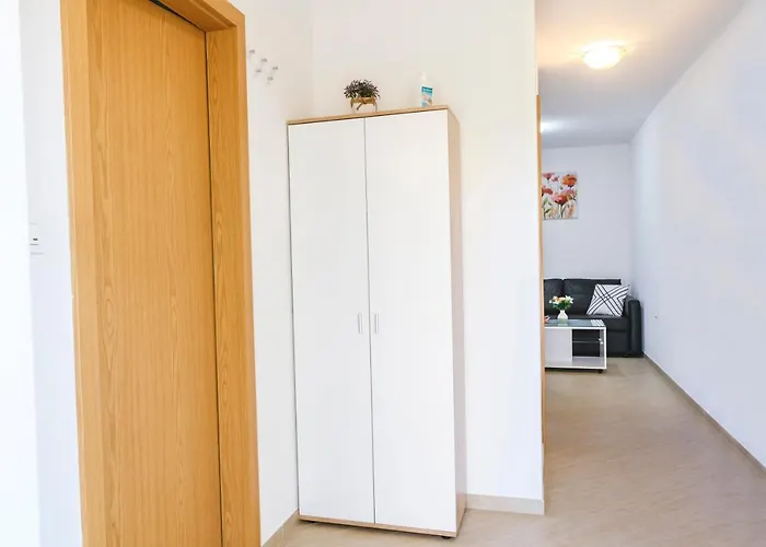 Mirela Lejlighed Koper